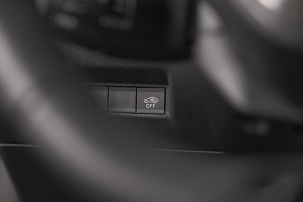 Peugeot 2008 1.2 Hybrid 136 GT | Camera | Apple Carplay | Parkeersensoren