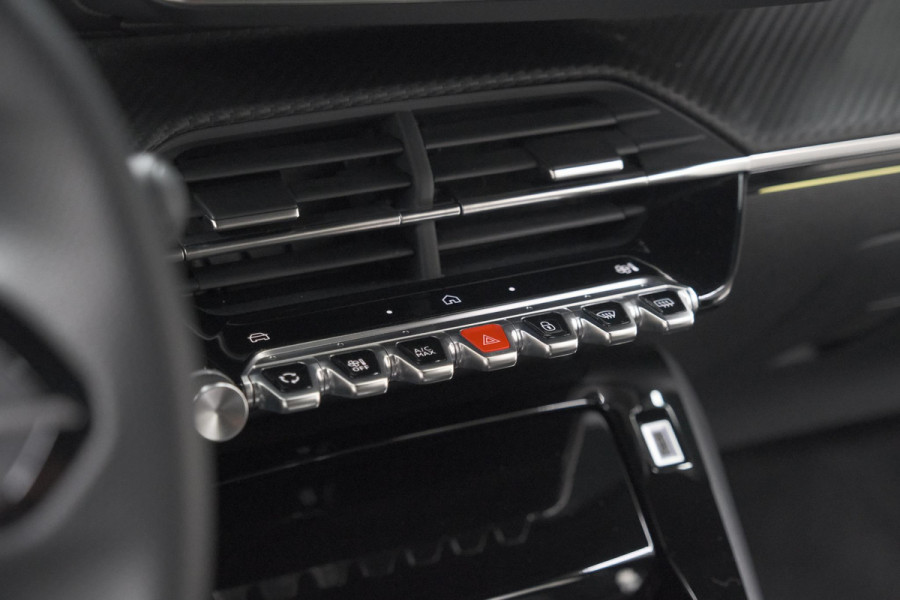 Peugeot 2008 1.2 Hybrid 136 GT | Camera | Apple Carplay | Parkeersensoren