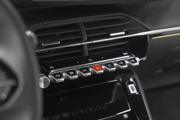 Peugeot 2008 1.2 Hybrid 136 GT | Camera | Apple Carplay | Parkeersensoren