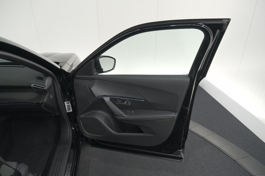 Peugeot 2008 1.2 Hybrid 136 GT | Camera | Apple Carplay | Parkeersensoren