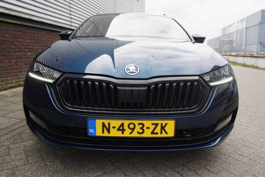 Škoda Octavia Combi 1.0 e-TSI Sport Business/Trekhaak/Digitaal Dashb./ Stuur en stoelverwarming.
