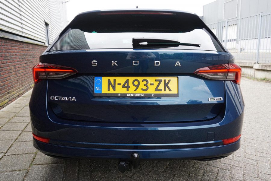 Škoda Octavia Combi 1.0 e-TSI Sport Business/Trekhaak/Digitaal Dashb./ Stuur en stoelverwarming.