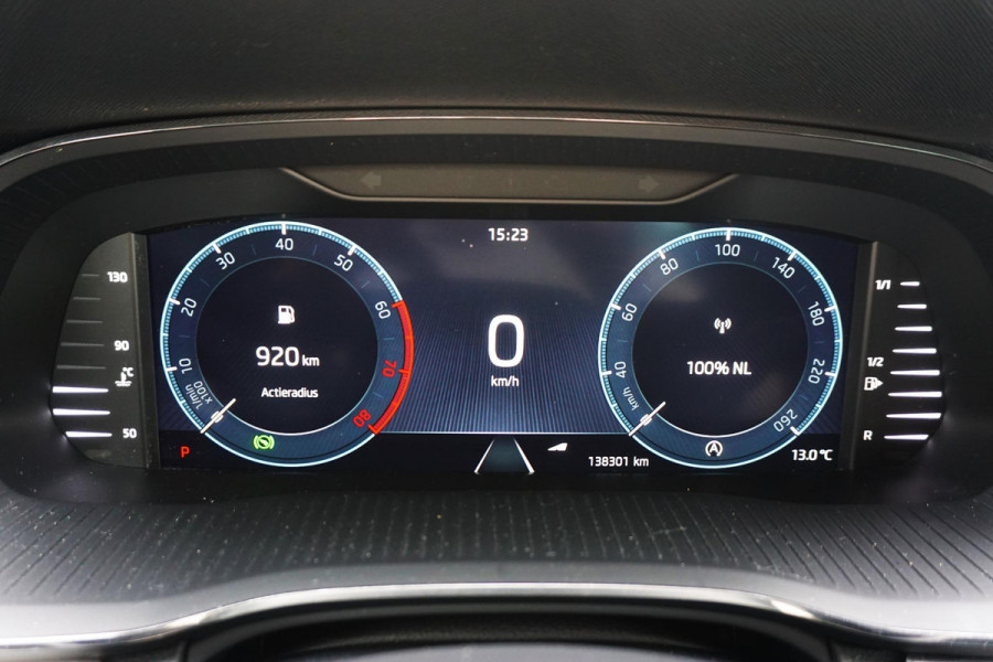Škoda Octavia Combi 1.0 e-TSI Sport Business/Trekhaak/Digitaal Dashb./ Stuur en stoelverwarming.