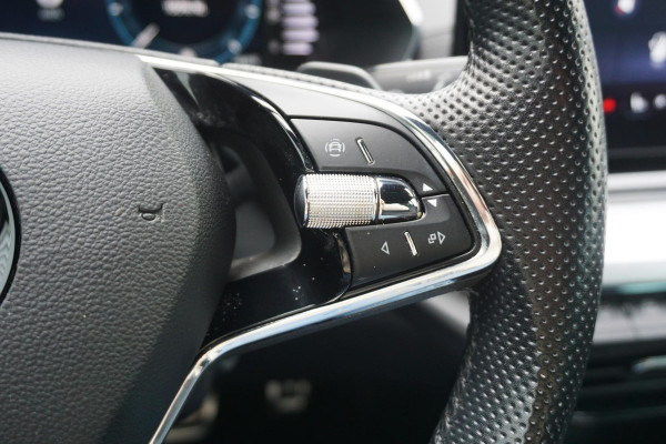 Škoda Octavia Combi 1.0 e-TSI Sport Business/Trekhaak/Digitaal Dashb./ Stuur en stoelverwarming.
