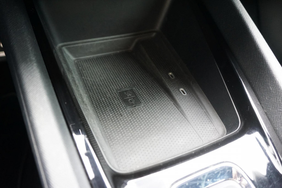 Škoda Octavia Combi 1.0 e-TSI Sport Business/Trekhaak/Digitaal Dashb./ Stuur en stoelverwarming.
