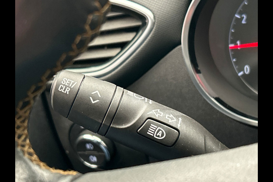 Opel Crossland X 1.2 Turbo Innovation | Origineel Nederlands | Carplay | Trekhaak | Panorama-dak | Head-up |