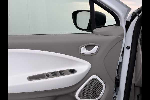 Renault ZOE R90 Life 41kWh SOH 87% Koop accu Navi Ecc Apple Carplay Android Auto Cruise Control Pdc Led Isofix Bluetooth Regen-Lichtsensor Pack City 1e Eigenaar Origineel Nederlandse Auto