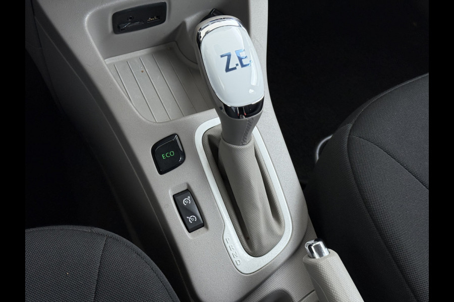 Renault ZOE R90 Life 41kWh SOH 87% Koop accu Navi Ecc Apple Carplay Android Auto Cruise Control Pdc Led Isofix Bluetooth Regen-Lichtsensor Pack City 1e Eigenaar Origineel Nederlandse Auto