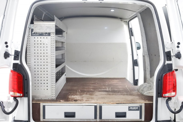 Volkswagen Transporter T6.1 2.0 TDI 110pk L1H1 Comfortline Airco/Navi/Camera/Inrichting 04-2020