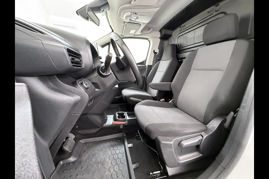 Opel Combo 1.5D 131PK Automaat L2H1 Navi Airco Pdc Dakdragers Apple Carplay Android Auto Cruise DAB Edition Schuifdeur Betonplex Wandbetimmering Bott Inbouwkast Regen-Lichtsensor 1e Eigenaar Origineel Nederlandse Bedrijfswagen