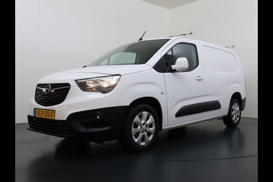 Opel Combo 1.5D 131PK Automaat L2H1 Navi Airco Pdc Dakdragers Apple Carplay Android Auto Cruise DAB Edition Schuifdeur Betonplex Wandbetimmering Bott Inbouwkast Regen-Lichtsensor 1e Eigenaar Origineel Nederlandse Bedrijfswagen