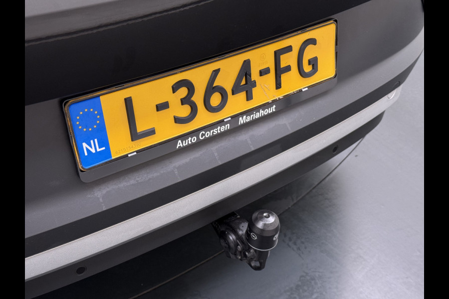 Volkswagen ID.4 First 82kWh SOH 93% Warmtepomp Trekhaak Camera Adap.Cruise Apple Carplay Android Auto Stuur+Stoelverwarming Navi Ecc Pdc Lmv 20" Led Wifi Voorruitverwarming DAB Isofix Verkeersbord detectie 1.000KG Trekgewicht 1e Eigenaar Dealeronderhouden