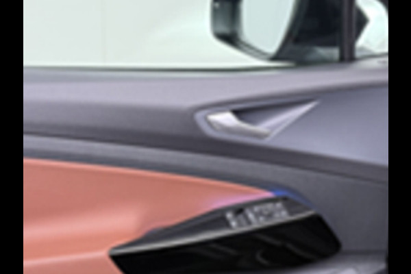 Volkswagen ID.4 First 82kWh SOH 93% Warmtepomp Trekhaak Camera Adap.Cruise Apple Carplay Android Auto Stuur+Stoelverwarming Navi Ecc Pdc Lmv 20" Led Wifi Voorruitverwarming DAB Isofix Verkeersbord detectie 1.000KG Trekgewicht 1e Eigenaar Dealeronderhouden