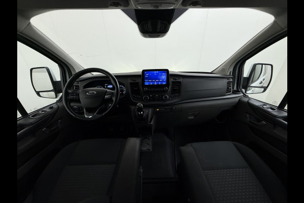 Ford Transit Custom 300 2.0TDCI 130PK Dubbele Cabine L2H1 Trekhaak Navi Camera Airco Cruise Control Pdc Trend DC Schuifdeur Betonplex Vloer Wandbetimmering Bott Inbouwkast Lane Assist 2.800KG Trekgewicht 1e Eigenaar