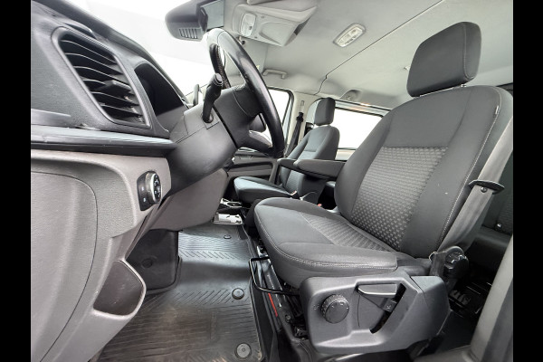 Ford Transit Custom 300 2.0TDCI 130PK Dubbele Cabine L2H1 Trekhaak Navi Camera Airco Cruise Control Pdc Trend DC Schuifdeur Betonplex Vloer Wandbetimmering Bott Inbouwkast Lane Assist 2.800KG Trekgewicht 1e Eigenaar
