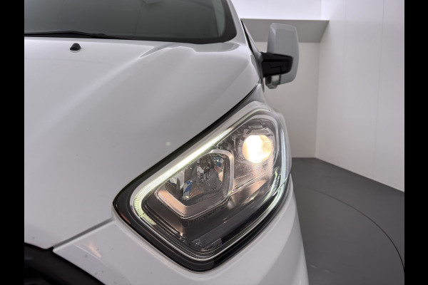 Ford Transit Custom 300 2.0TDCI 130PK Dubbele Cabine L2H1 Trekhaak Navi Camera Airco Cruise Control Pdc Trend DC Schuifdeur Betonplex Vloer Wandbetimmering Bott Inbouwkast Lane Assist 2.800KG Trekgewicht 1e Eigenaar
