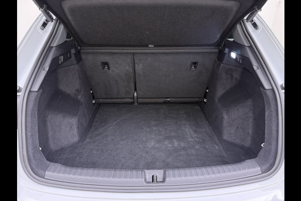 Audi Q4 e-tron 35 Advanced Edition SOH 91% Adap.Cruise Adap.Demping Apple Carplay Android Auto Stoelverwarming Navi Ecc Camera Pdc Matrix Led Elek.Achterklep Privacy Glas Wifi 1e Eigenaar Origineel Nederlandse Auto