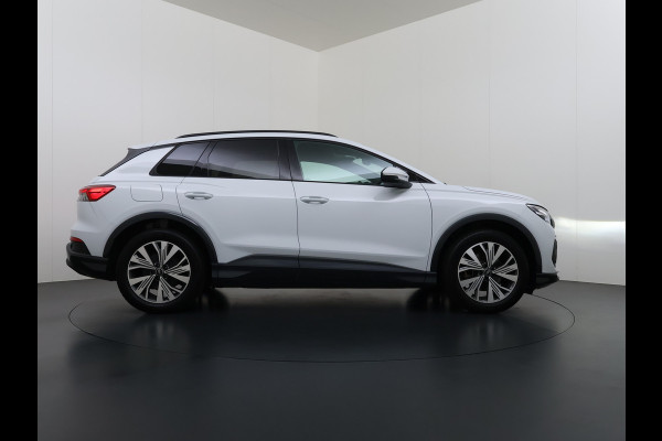 Audi Q4 e-tron 35 Advanced Edition SOH 91% Adap.Cruise Adap.Demping Apple Carplay Android Auto Stoelverwarming Navi Ecc Camera Pdc Matrix Led Elek.Achterklep Privacy Glas Wifi 1e Eigenaar Origineel Nederlandse Auto