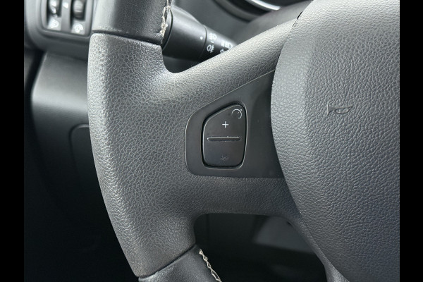Renault Trafic 2.0 dCi 120 T29 L2H1 Dubbele Cabine Trekhaak Camera Navi Ecc Cruise Control Pdc DAB Business Euro 6 Betonplex Vloer Wandbetimmering Regen-Lichtsensor 2.000kg Trekgewicht 1e Eigenaar 5-Persoons