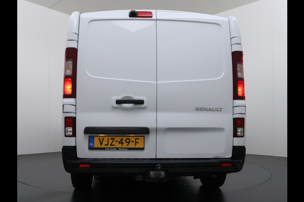 Renault Trafic 2.0 dCi 120 T29 L2H1 Dubbele Cabine Trekhaak Camera Navi Ecc Cruise Control Pdc DAB Business Euro 6 Betonplex Vloer Wandbetimmering Regen-Lichtsensor 2.000kg Trekgewicht 1e Eigenaar 5-Persoons