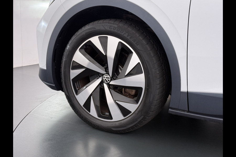 Volkswagen ID.4 First 82kWh SOH 90% Warmtepomp Trekhaak Camera Adap.Cruise Apple Carplay Android Auto Stuur+Stoelverwarming Navi Ecc Pdc Lmv 20" Led Wifi Voorruitverwarming DAB Isofix Verkeersbord detectie 1.000KG Trekgewicht 1e Eigenaar Dealeronderhouden