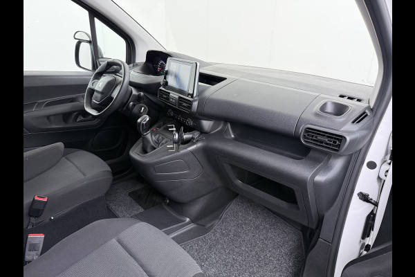 Peugeot Partner 1.5 HDI 102PK Trekhaak Apple Carplay Android Auto Euro 6 Navi* Airco Cruise Control Premium Schuifdeur Betonplex Vloer Bott-Inbouwkast Tussenwand 1e Eigenaar 1.000 Trekgewicht Origineel Nederlandse Auto