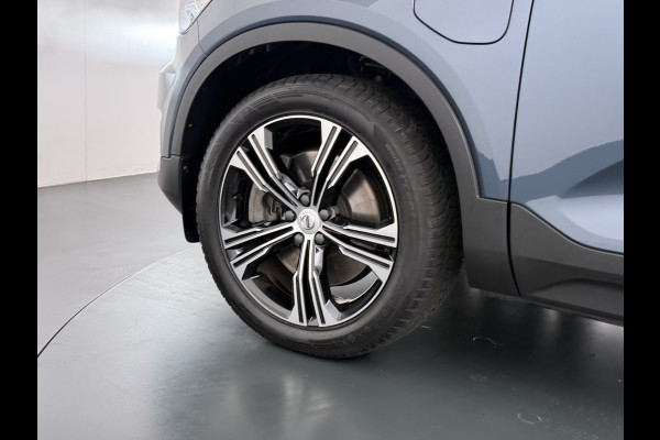 Volvo XC40 T5 262PK Autom. Plugin-Hybrid Leder Trekhaak Harman&Kardon® Navi Ecc Camera Apple Carplay Android Auto Pdc Recharge Business Pro Elek.Achterklep Lmv Led Isofix DAB Lane Keeping Cross Traffic Alert BLIS Road Sign Info 1.800KG Trekvermogen 1e Eigenaar