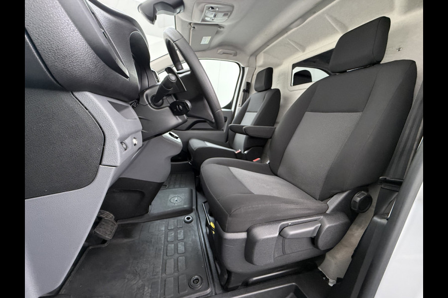 Opel Vivaro 2.0CDTI 145PK Autom. L2H1 Trekhaak Apple Carplay Android Auto Airco Cruise Control Navi* Pdc Edition Euro 6 Schuifdeur Wandbetimmering Regen-Lichtsensor 2.500KG Trekgewicht 1e Eigenaar Origineel Nederlandse Bus