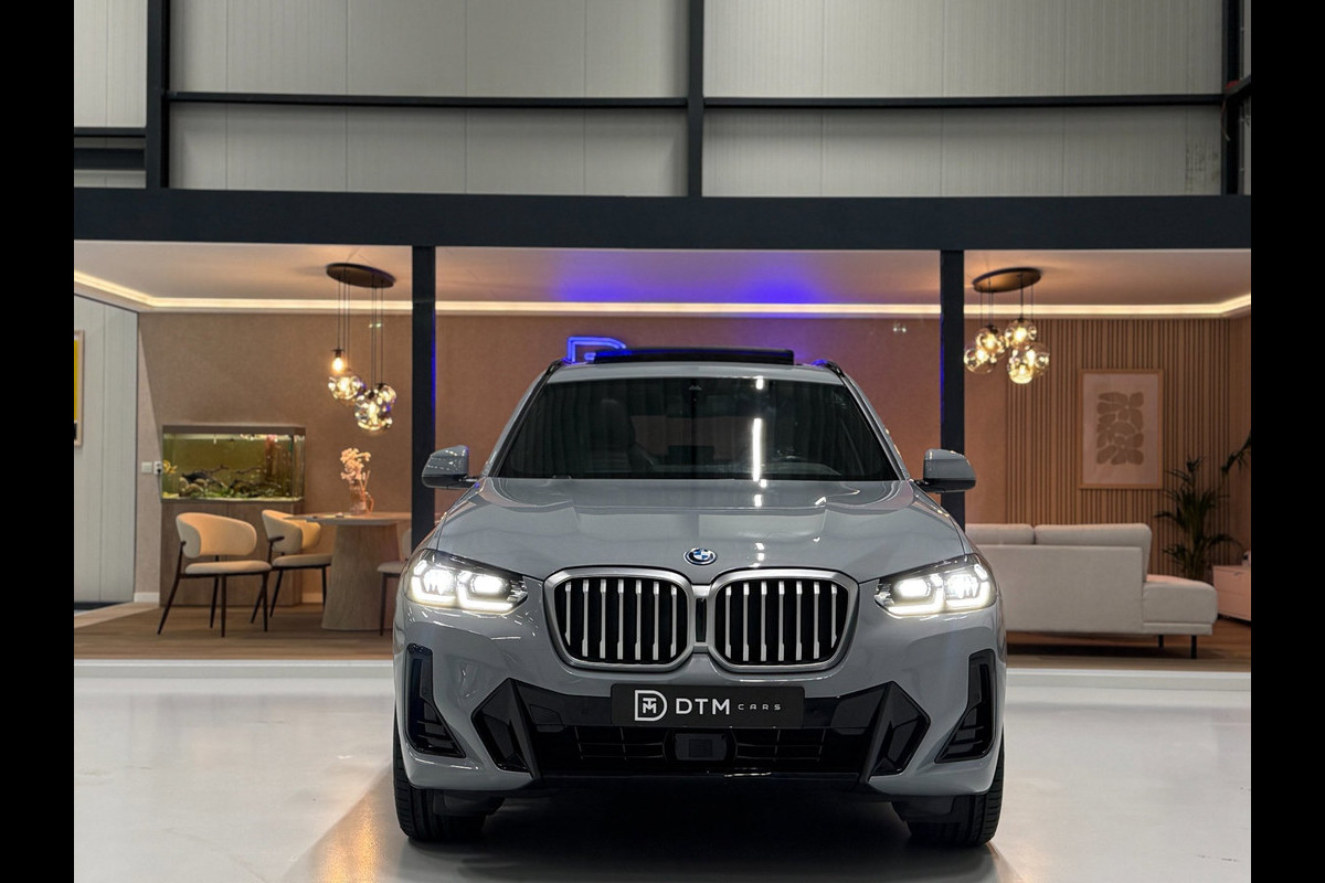 BMW X3 XDrive30e M Sport Pro 300pk PHEV | Pano | Memory | HUD | H&K | 20"