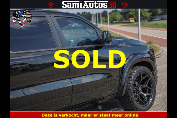 Dodge Ram BLACK BEAST HULK 5.7 V8 | HUD | WIDE BODY | BOM VOL | CREW CAB DUBBELE CABINE | 5 PERSOONS | MEGA DIKKE LIMITED BLACK ON BLACK | ZO GOED ALS NIEUW |