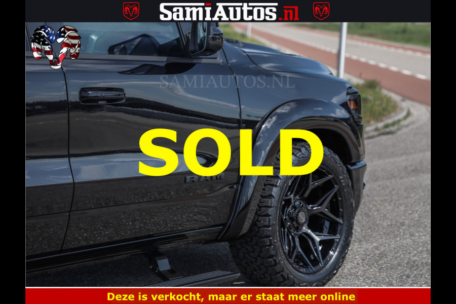 Dodge Ram BLACK BEAST HULK 5.7 V8 | HUD | WIDE BODY | BOM VOL | CREW CAB DUBBELE CABINE | 5 PERSOONS | MEGA DIKKE LIMITED BLACK ON BLACK | ZO GOED ALS NIEUW |