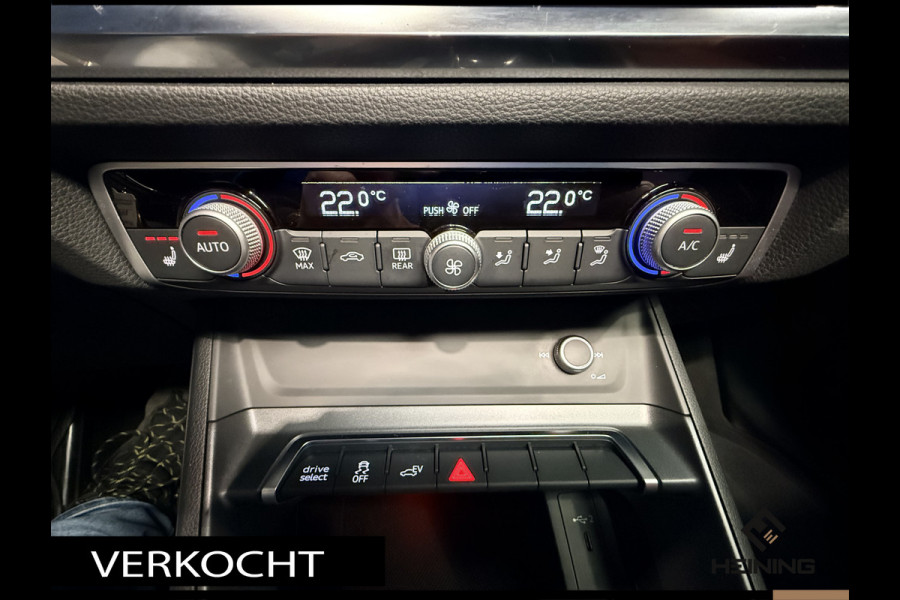 Audi Q3 45 TFSI e S edition. Pano. 2X S-Line. Apple-carplay. Blackline. 19 inch.