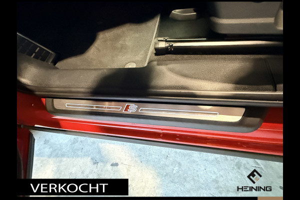 Audi Q3 45 TFSI e S edition. Pano. 2X S-Line. Apple-carplay. Blackline. 19 inch.