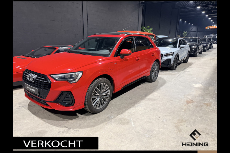 Audi Q3 45 TFSI e S edition. Pano. 2X S-Line. Apple-carplay. Blackline. 19 inch.