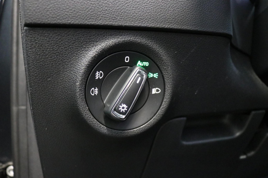 Škoda Karoq 1.0 TSI Business Edition | Camera | Stoelverw. | Navi | Dealer OH | NL AUTO |