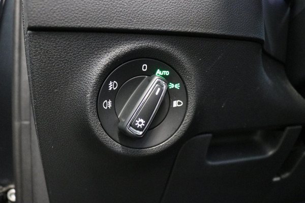Škoda Karoq 1.0 TSI Business Edition | Camera | Stoelverw. | Navi | Dealer OH | NL AUTO |