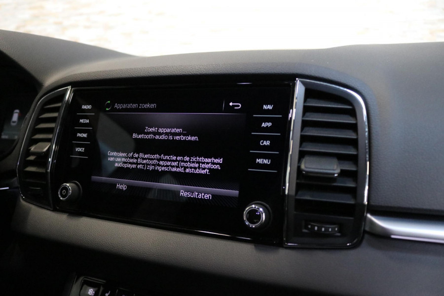 Škoda Karoq 1.0 TSI Business Edition | Camera | Stoelverw. | Navi | Dealer OH | NL AUTO |