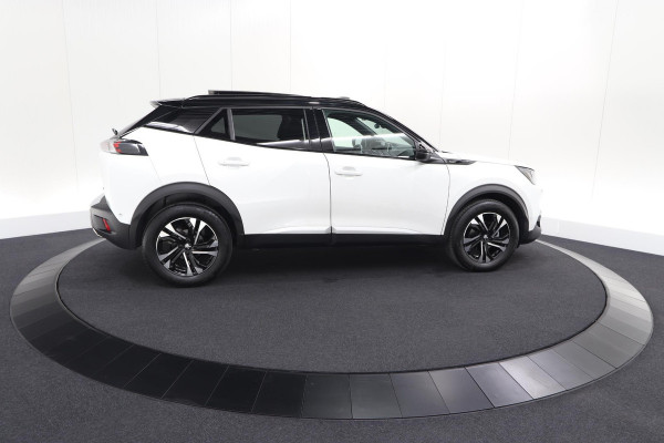 Peugeot 2008 PureTech 130 GT | Elektrisch Panoramadak | Camera | Dodehoekdetectie