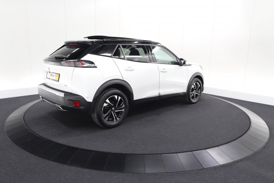 Peugeot 2008 PureTech 130 GT | Elektrisch Panoramadak | Camera | Dodehoekdetectie