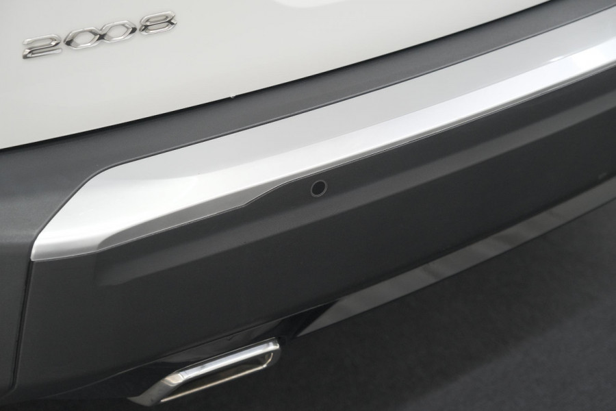 Peugeot 2008 PureTech 130 GT | Elektrisch Panoramadak | Camera | Dodehoekdetectie