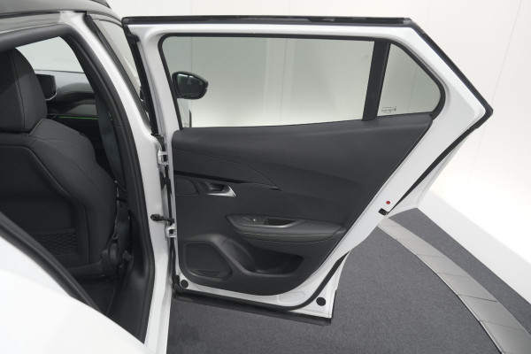 Peugeot 2008 PureTech 130 GT | Elektrisch Panoramadak | Camera | Dodehoekdetectie