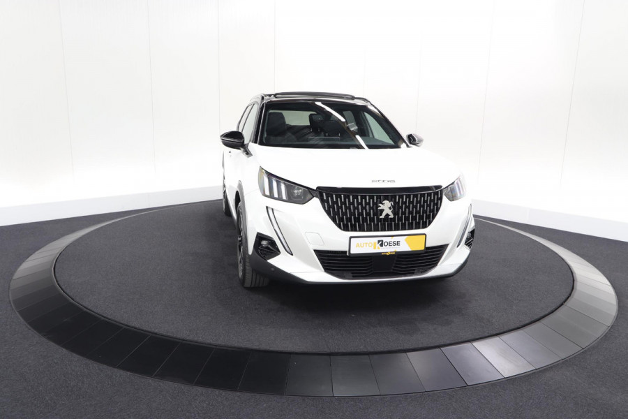 Peugeot 2008 PureTech 130 GT | Elektrisch Panoramadak | Camera | Dodehoekdetectie