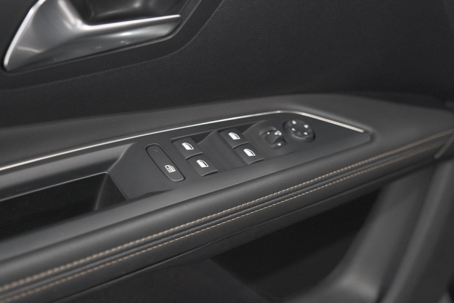 Peugeot 5008 PureTech 130 EAT8 GT | 7 Zitplaatsen | Camera | Adaptieve Cruise Control | Apple Carplay