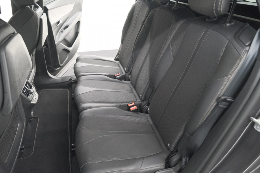 Peugeot 5008 PureTech 130 EAT8 GT | 7 Zitplaatsen | Camera | Adaptieve Cruise Control | Apple Carplay