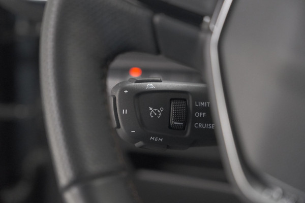 Peugeot 5008 PureTech 130 EAT8 GT | 7 Zitplaatsen | Camera | Adaptieve Cruise Control | Apple Carplay
