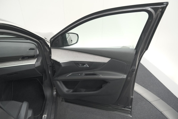 Peugeot 5008 PureTech 130 EAT8 GT | 7 Zitplaatsen | Camera | Adaptieve Cruise Control | Apple Carplay