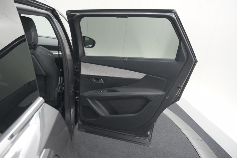 Peugeot 5008 PureTech 130 EAT8 GT | 7 Zitplaatsen | Camera | Adaptieve Cruise Control | Apple Carplay