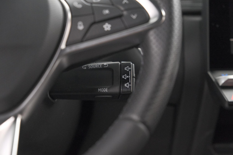 Renault Captur 1.8 E-Tech full hybrid 160 techno | Camera | Adaptieve Cruise Control | Navigatie