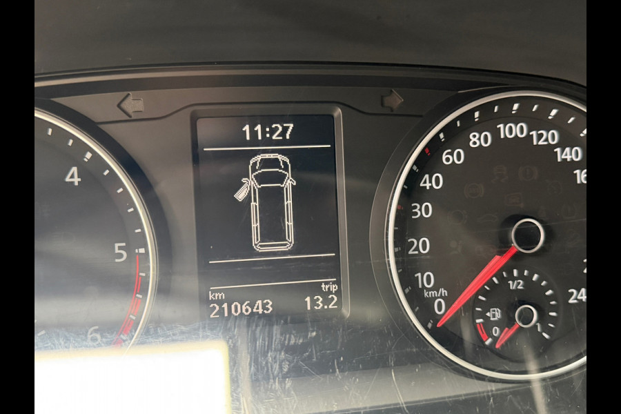 Volkswagen Transporter 2.0 TDI L2H1 DC | Luxe uitvoering | 20 inch | 204PK | DSG | ACC | Standkachel | Leder | Mooie staat