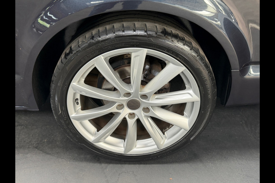 Volkswagen Transporter 2.0 TDI L2H1 DC | Luxe uitvoering | 20 inch | 204PK | DSG | ACC | Standkachel | Leder | Mooie staat